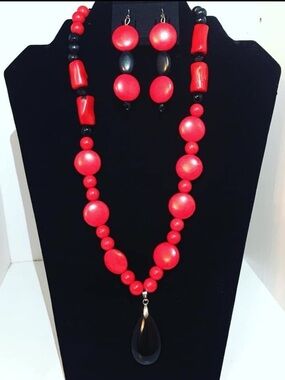 Red Coral and Red Howlite Beaded Necklace and Earring Set -Statement Jewelry